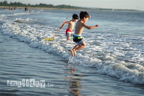 夢見海邊玩水|【夢到海邊玩水】夢到海邊玩水預示著什麼？快來解開你的夢！ –